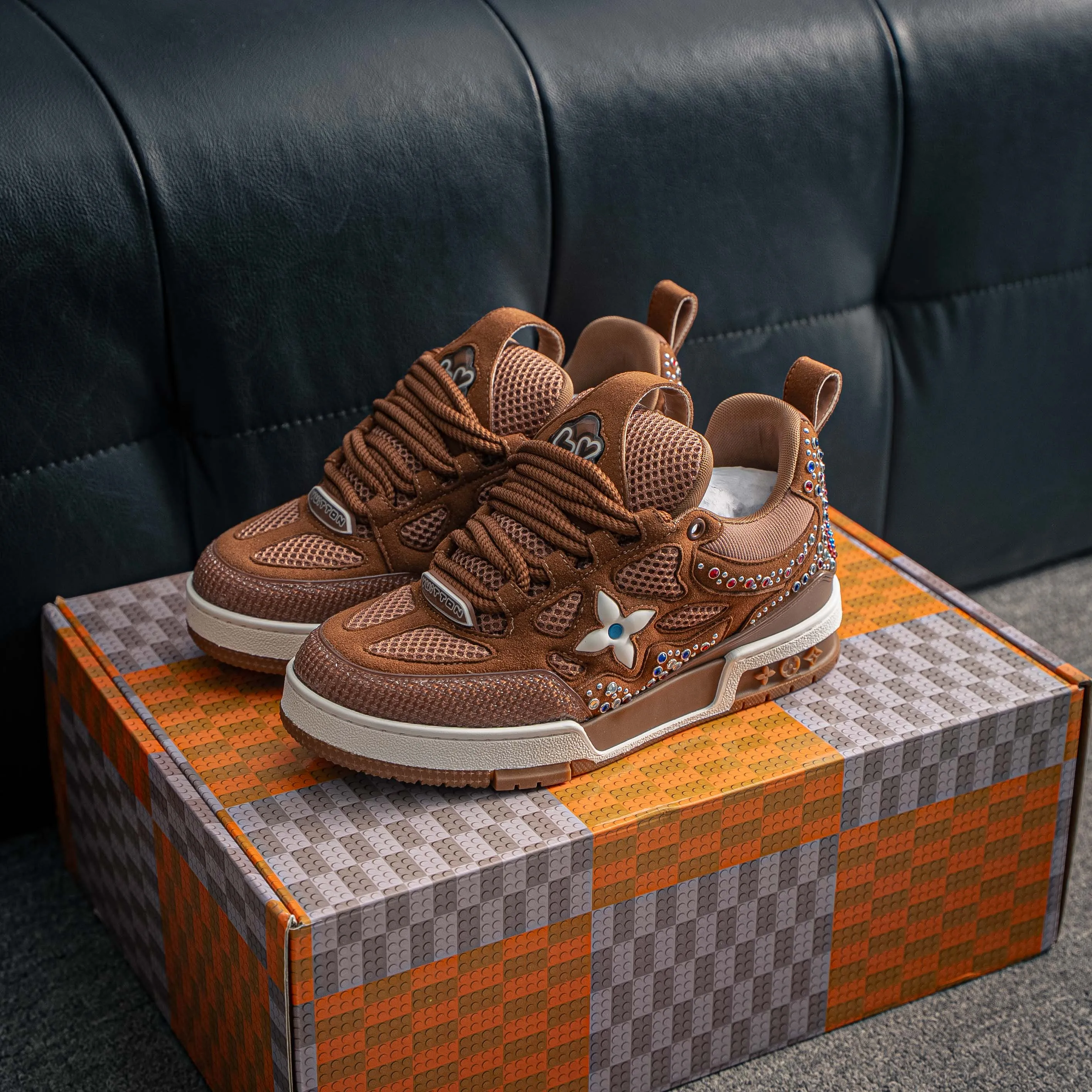 # LV- - trainer 2026 New Arrival 1：1 ！！ Shoes Cowhide Leather ， LOGO ， ➕Breathable ， 。